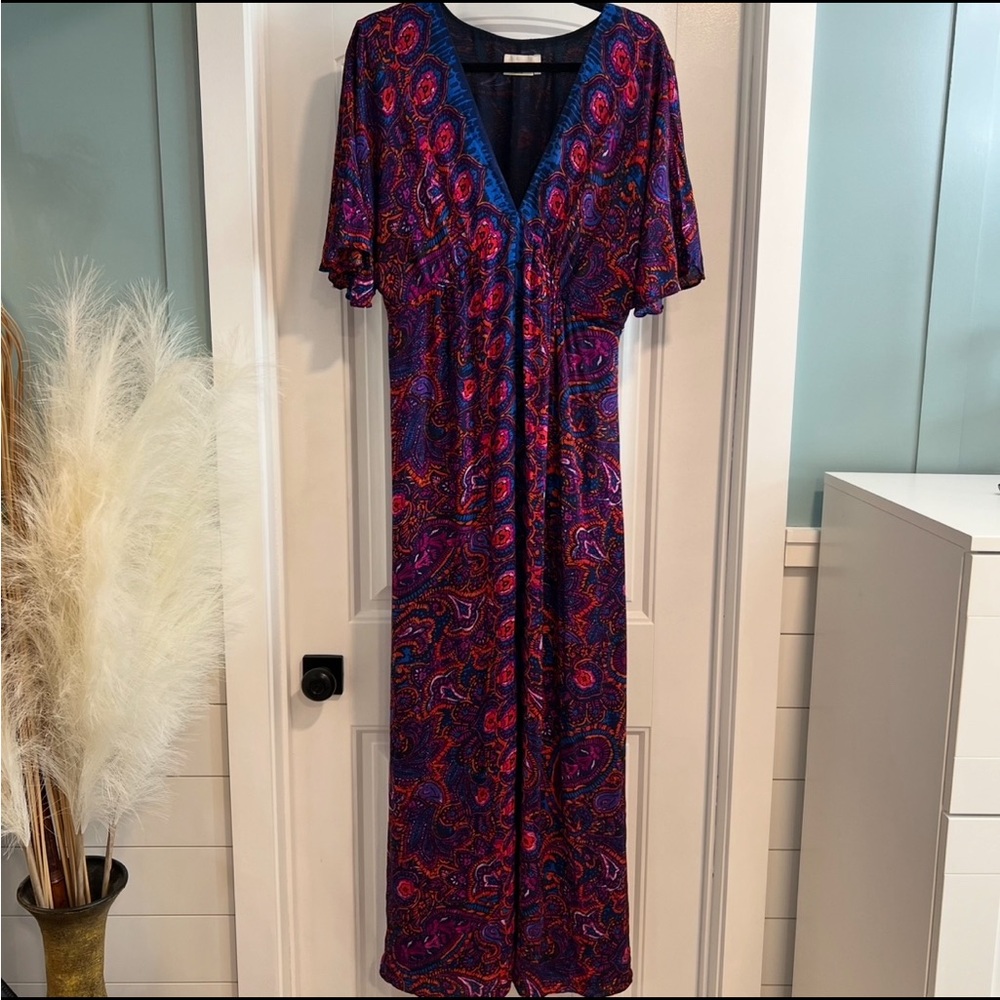 Kaya di Koko Elegant Paisley Print Maxi‎ Flutter Sleeve Maxi Dress. Size Large.
